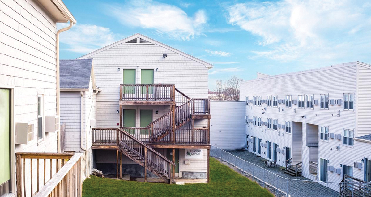 Long Of Bankri Provides 2 Million Financing To Sc Parkview The Apartments Are Housed In Multiple Two And Three Story Wood Frame Vinyl Sided Buildings