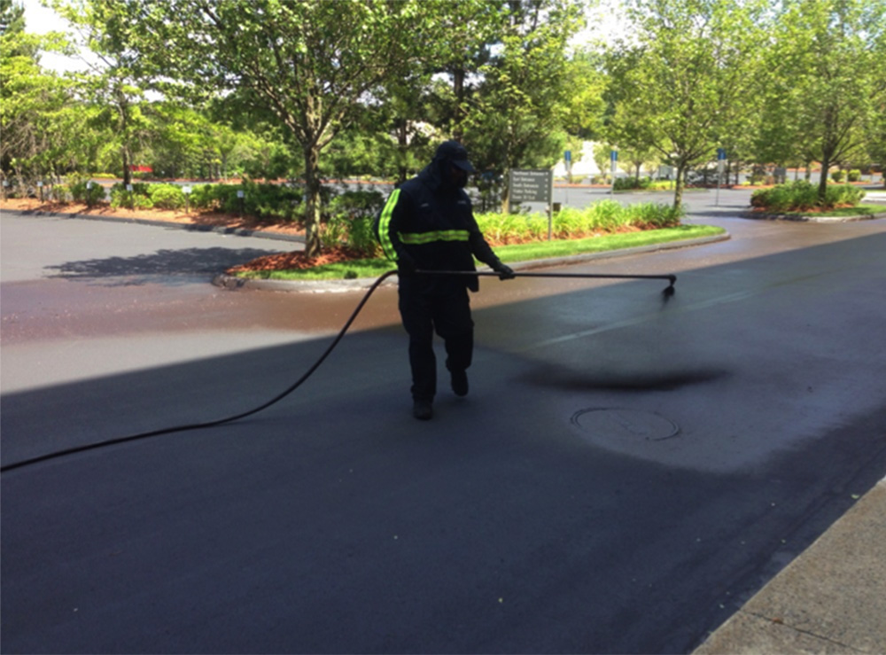 coal tar blacktop sealer