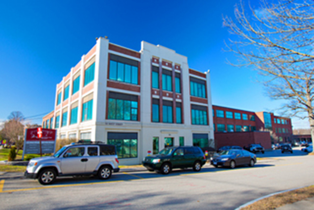 The Manzo Company signs two leases totaling 9,600 s/f at Walpole