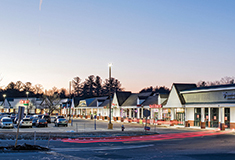 JLL closes sale of 148,102 s/f Lordens Plaza to Bridge33 Capital