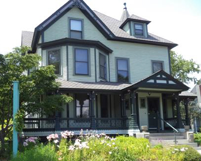 Stebbins Commercial Properties LLC sells 6,940 s/f building for $550,000