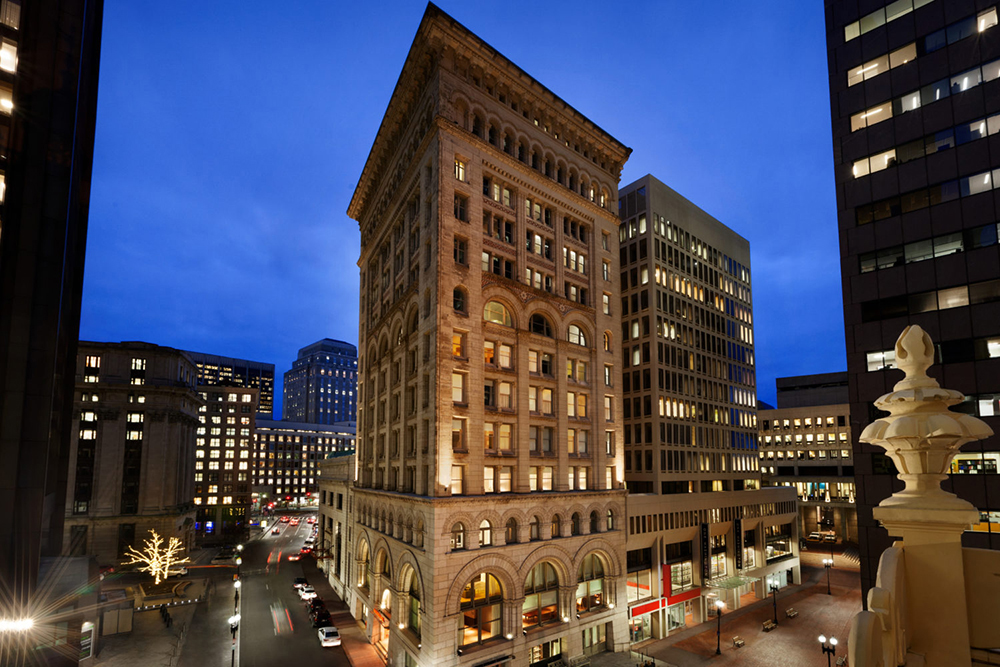 JLL brokers $63.5 million sale of the Ames Hotel for Invesco Real