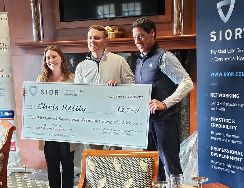 SIOR NE Chapter holds annual golf outing and  R.W. Holmes Scholarship reception