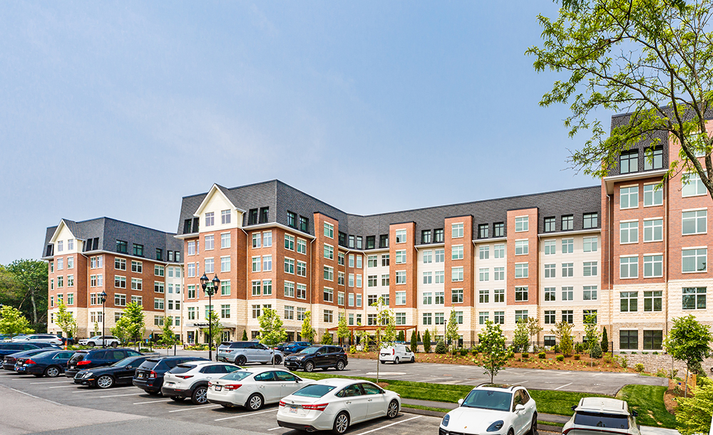 Erland Construction completes 479,000 s/f community for Chestnut Hill Realty - eight-story Benjamin Franklin building