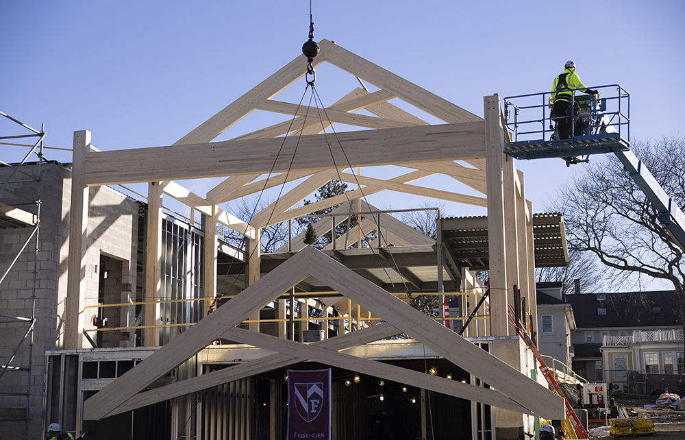 Gilbane Building celebrates topping off of The Fessenden School’s new dining facility with DBI Projects