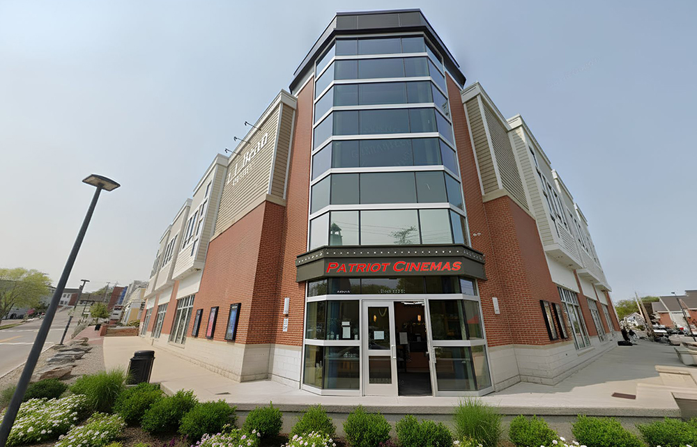 Wilder opens Patriot Cinema at Freeport Village Station