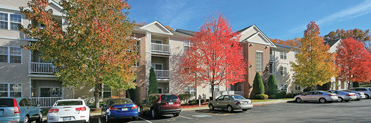 Butler and St. John of CBRE/New England handle sale of 288-unit Cumberland Crossing