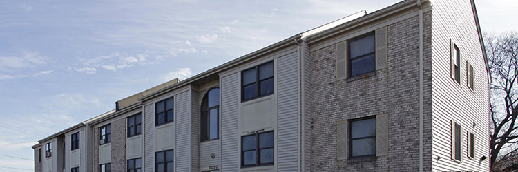 Braun and Creahan of United Multi Family broker the sale of three apartment buildings totaling $7.984 million