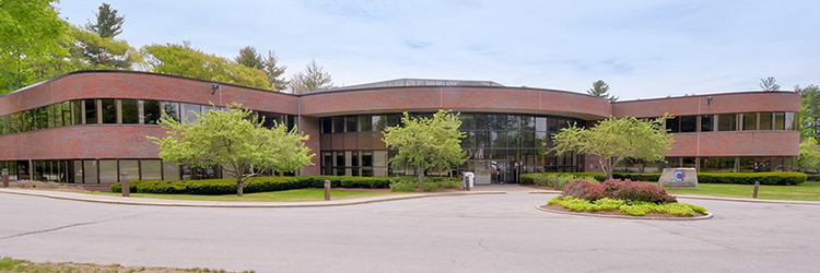 Johnston, Holmes and Bartholomew of R.W. Holmes <br>Realty broker $6.927 million sale for K&L Realty Inc.