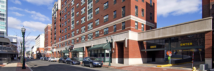 Dunne, Pride and Apfel of CBRE Institutional Properties handle $42 million sale of Park Square West