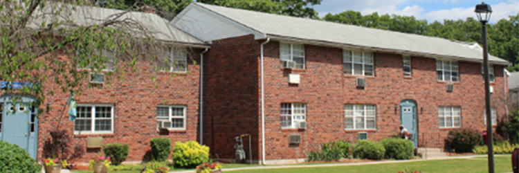 Nolletti, Pentore and Klockner of Marcus & Millichap broker $8.5 million sale of 92-unit Quail Hollow Apartments