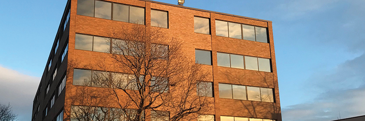 NAI Norwood Group sells 60,000 s/f office building for $5.6 million on behalf of the seller, Manhattanlife Assurance Company of America