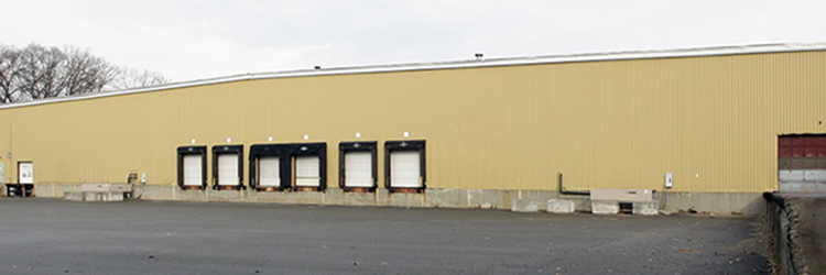 JLL arranges $19.35 million sale and $13.32 million financing for 45 Holton St., a 180,000 s/f warehouse building
