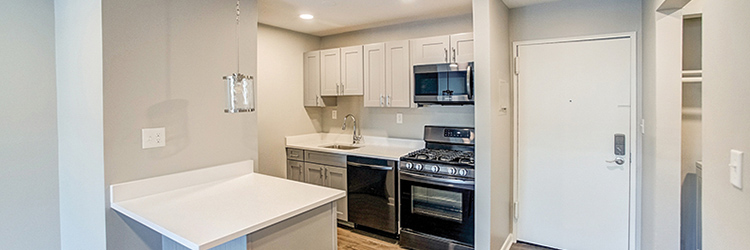 BankRI provides $11.95 million financing to b7 Properties, LLC<br> for purchase and renovation of two apartment complexes