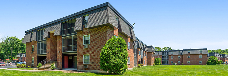 Arrowpoint Properties completes $26.7 million purchase of 120-unit garden style apartment complex
