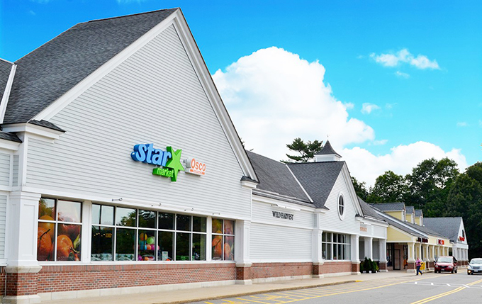 Cushman & Wakefield arranges 182,756 s/f retail acquisition