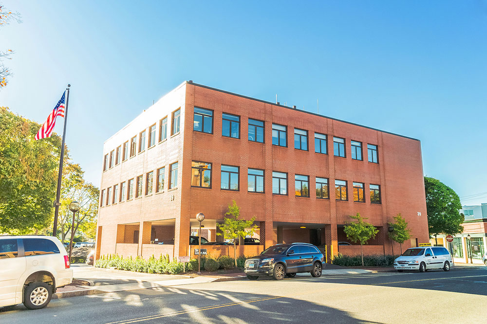 Gubner and Bangert of RHYS Commercial  broker $16.539 million in sales