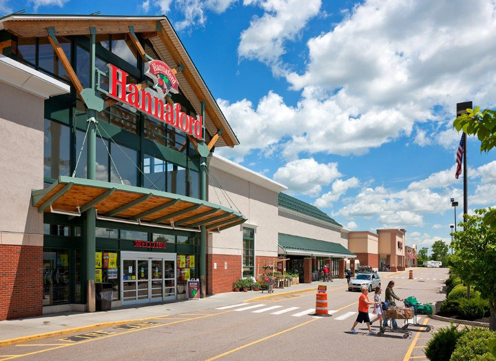 Cushman & Wakefield handles sale of 112,869 s/f Highlands Plaza to Phillips Edison & Company