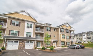 Mallory Ridge Apartments - Bloomfield, CT