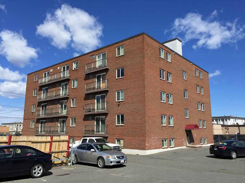 Marcus & Millichap arranges sale of 30-unit apartment building - $4.85 million