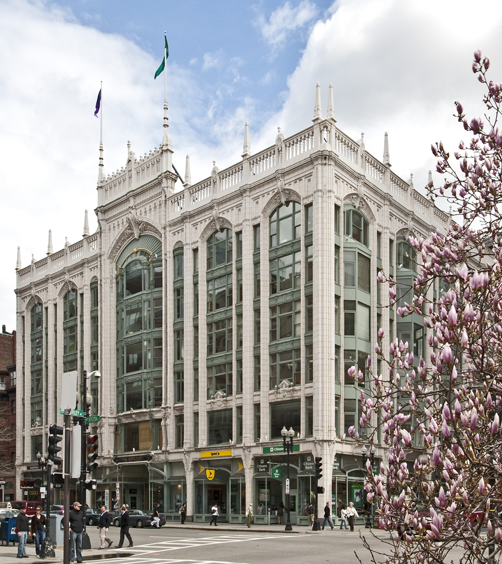 Beal and Gifford of Perry Brokerage extend Goody Clancy’s 23,241 s/f lease at the Berkeley at 420 Boylston Street