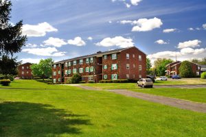 Colonial Townhouse Apartments - Windham, CT