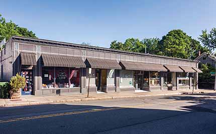 Tito and Barroso of NAI Hunneman broker $2.5 million sale