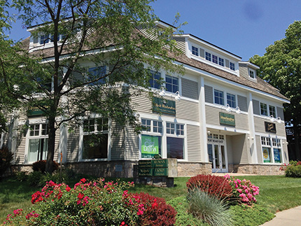 Avison Young arranges $4.16 million sale of three buildings totaling 10,713 s/f