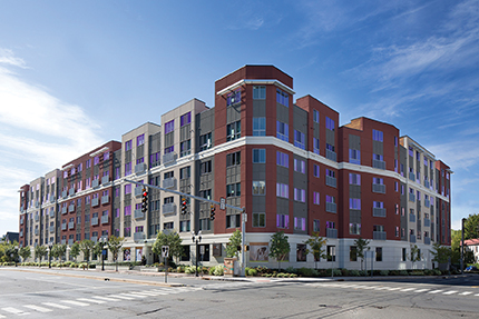Paredim Partners acquires Parallel 41 Apartments for $33.35 million