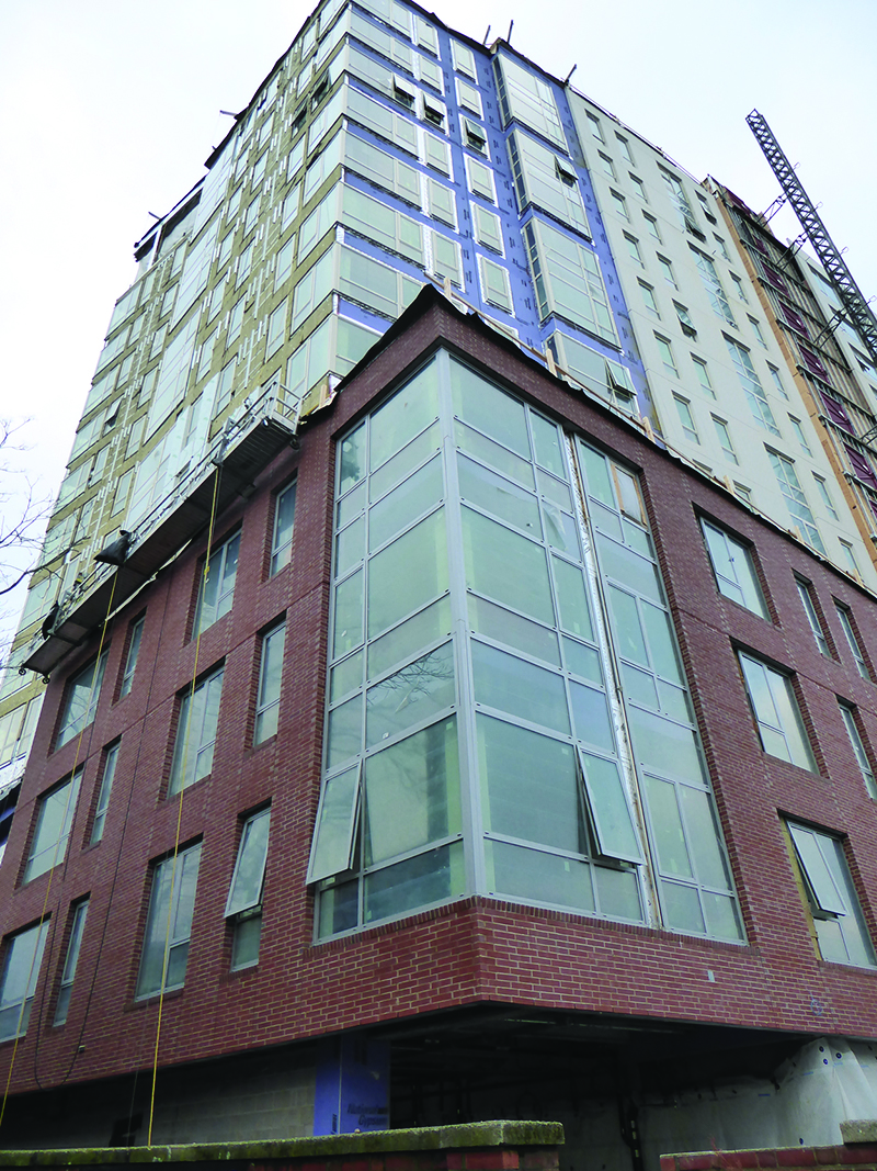 Marr Cos. supplies suspended scaffolds at Serenity Apartments
